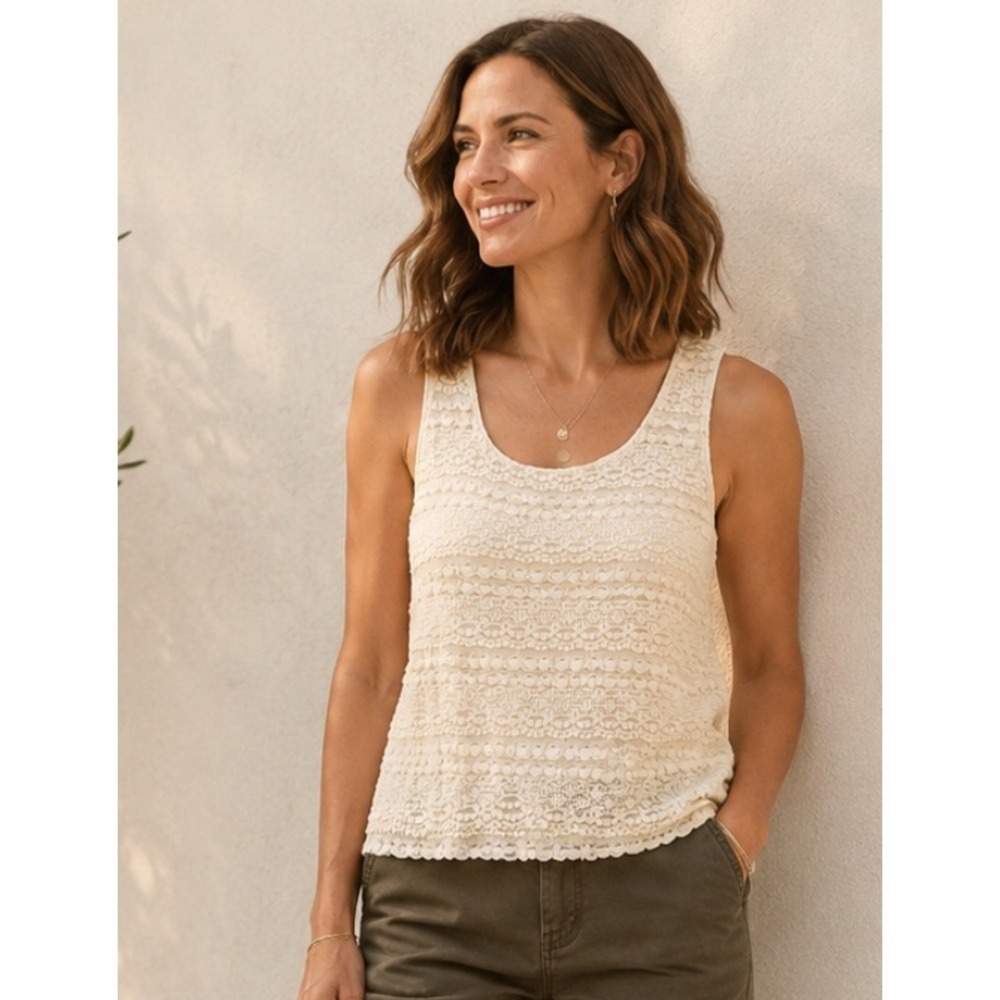 Max Studio Elegant Cream Lace Stretch Sleeveless Tunic Tank Top Womens Small EUC